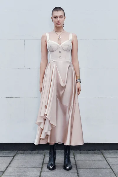 Look 27